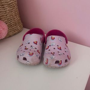 Toddler pink rainbow crocs size 6
